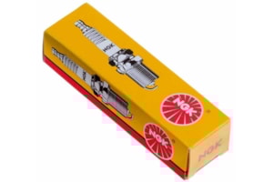 Vela NGK BPM6A G2 / WALK Machine / Roçadeira / Motoserra